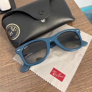 Ray-Ban Teal Sunglasses with Black Case